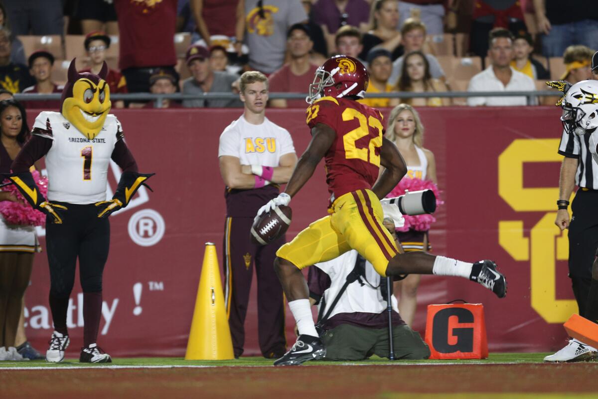 Justin Davis emerges as USC's clear featured running back - Los